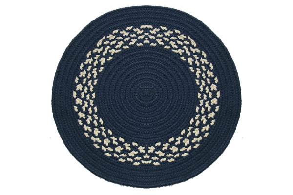 Amazon Com Oval Braided Rug 3 X5 Navy Navy Burgundy Camel Band Kitchen Dining