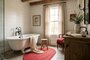 Bathroom MG