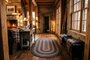 Hallway OV