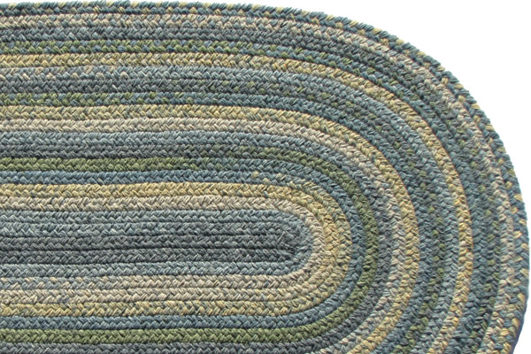 Highland Stream Wool Braided Rug, Clean Wool Braided Rugs